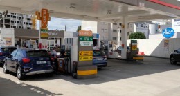 BAZI İSTASYONLAR FRANSA’DA SATIŞI DURDURDU !