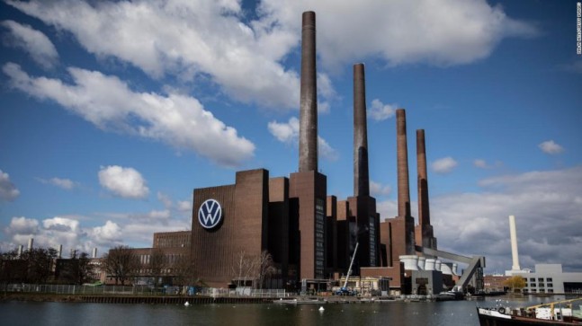 VOLKSWAGEN’DE NELER OLUYOR ?
