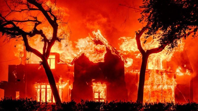 Los Angeles Yangınında Türk Ünlülerin Evleri Küle Döndü