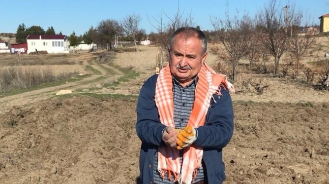 ”TARIM İLAÇLARI TOPRAĞI, EKOLOJİK SİSTEMİ VE İNSAN SAĞLIĞINI TEHDİT EDİYOR.” AHMET AKBAY YAZDI!