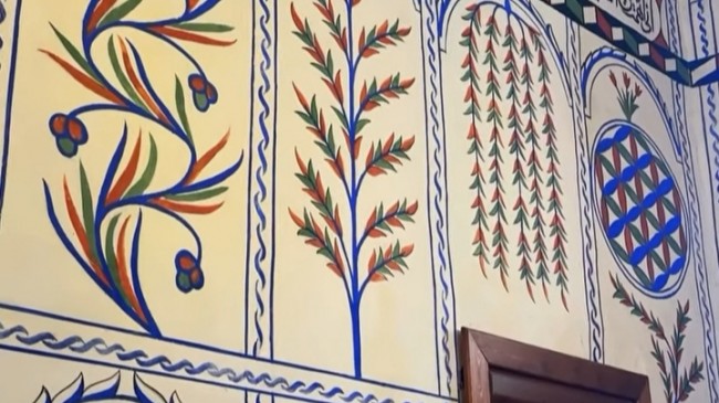 TARİHİ CAMİİDE TÜRKLERİN TESCİLLİ RENKLERİ